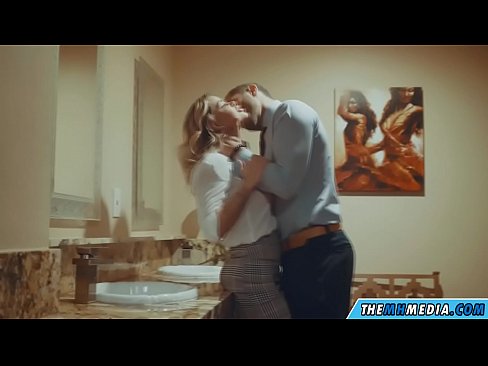 ❤️ Cum busty flava seducit in latrinae publicae Anal video at la.tvmarket.top
